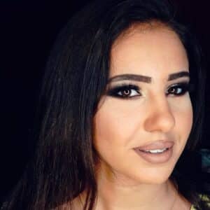 Photo "¿La belleza holística recomienda algún ejercicio específico para tonificar el rostro?"